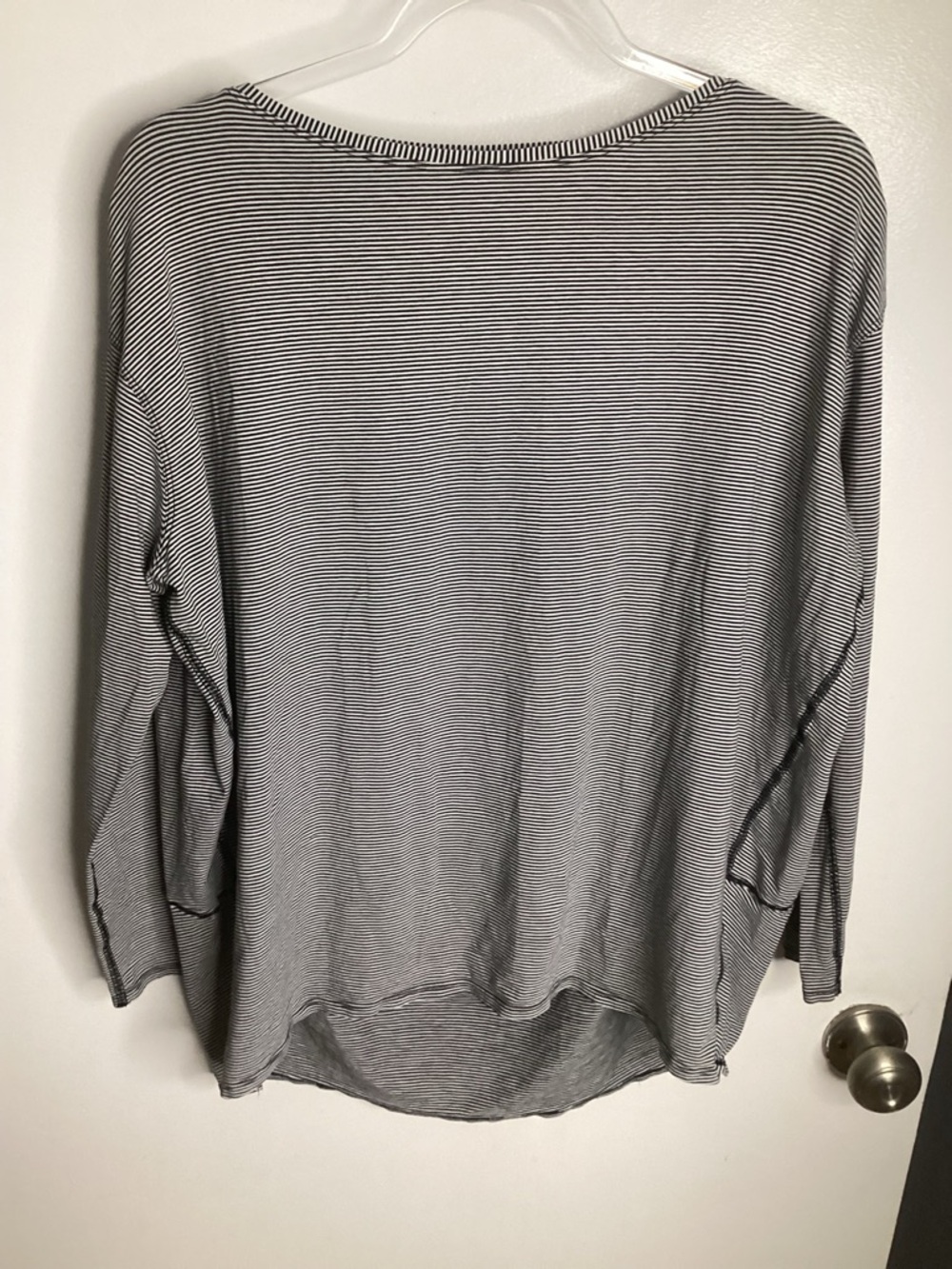 lululemon athletica Black & White Striped Relaxed Long-Sleeve Top XL/XXL